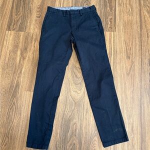 Men’s vineyard vines, navy pants worn once. 28x30